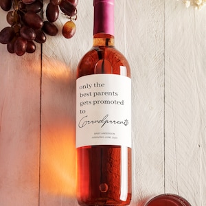 Pregnancy Announcement Wine Label, Baby Announcement Gift, Baby Announcement Grandparents to be, Champagne bottle labels