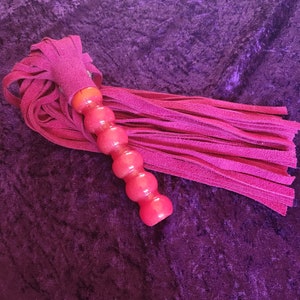 Pink Bubble Flogger