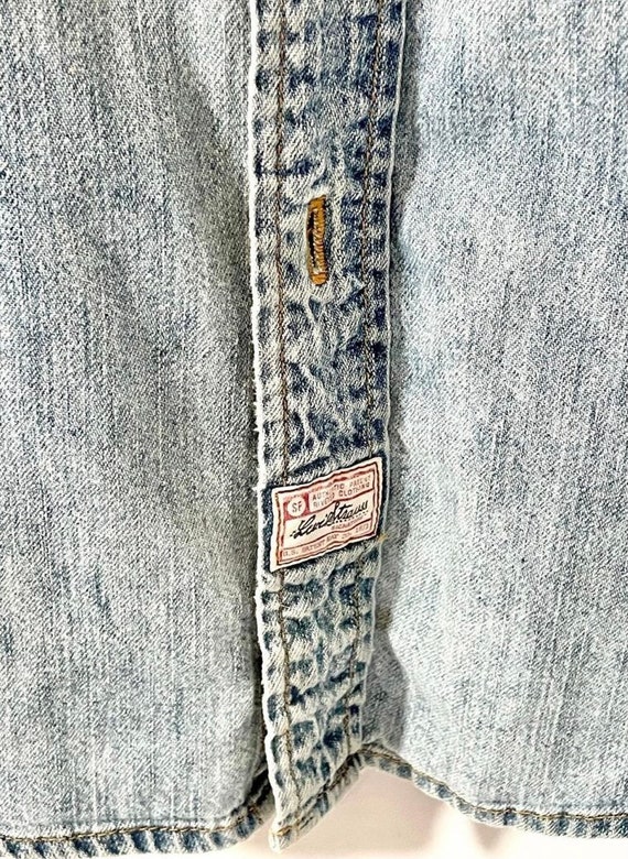 Vintage Levi’s Denim shirt - image 3