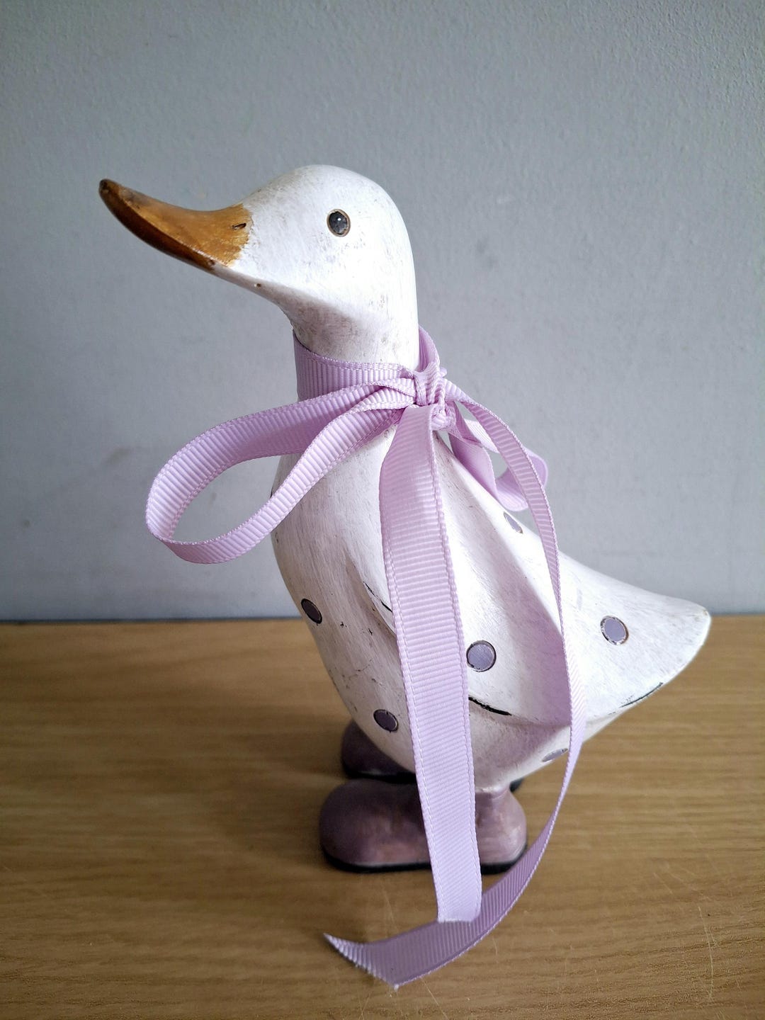 DUCK ORNAMENT White Lilac Spotty Resin Duck With Ribbon Detail