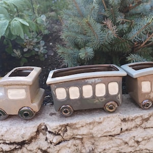 Ceramic Train and Carriages Planter Plant Pot Ornament Gift for Herbs Plants by Quay Traders 42cm Long NEW Free UK Postage
