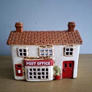 Village Pottery Postkantoor theelichthouder keramisch cadeauornament 14,5 cm lang NIEUW Gratis verzending in het VK