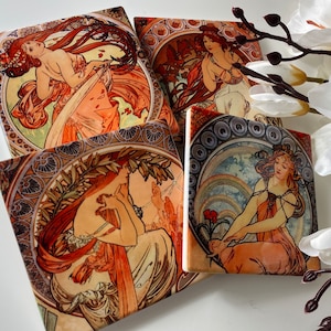 Set di 4 sottobicchieri di Alfons Mucha, stampe vintage di donne in stile Art Nouveau, sottobicchieri per bevande, sottobicchieri in sughero, arte di Alfons Mucha, idea regalo per lei