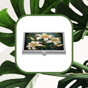 Porte-cartes de visite lys blancs, porte-cartes à fleurs Art nouveau, porte-fleurs blanc, cadeau élégant pour elle, accessoire de bureau