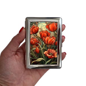 Sigarettenkoker art nouveau tulp, rode bloemen artistieke metalen kaarthouder, elegant cadeau voor vrouwen, compact vintage accessoire