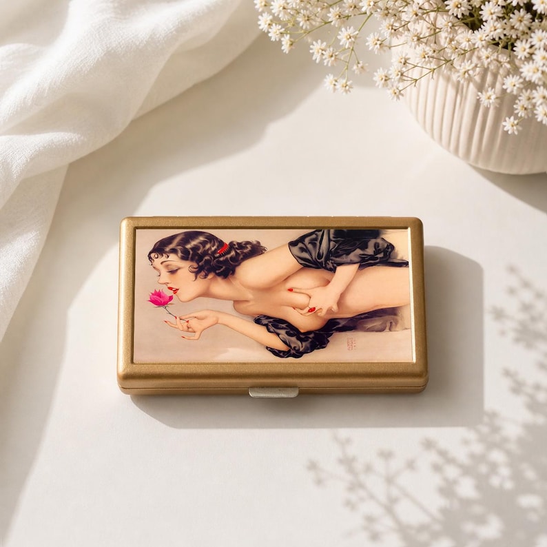 Alberto Vargas pin up gold cigarette case vintage art deco woman design