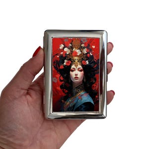 Portasigarette floreale rosso, porta carte in metallo artistico di ispirazione asiatica, regalo elegante per fumatori, accessorio compatto