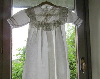 Vestido de bautismo francés antiguo para niñas