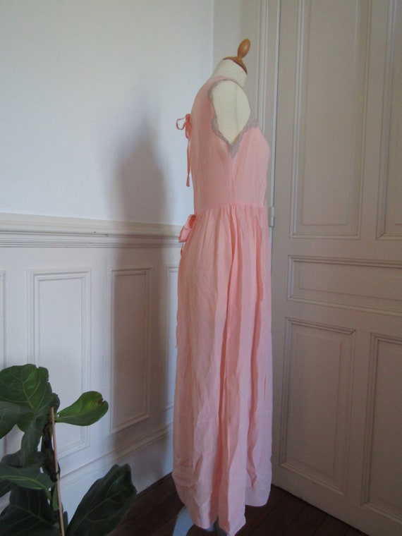 1940s French salmon rayon nightdress, vintage Fre… - image 6