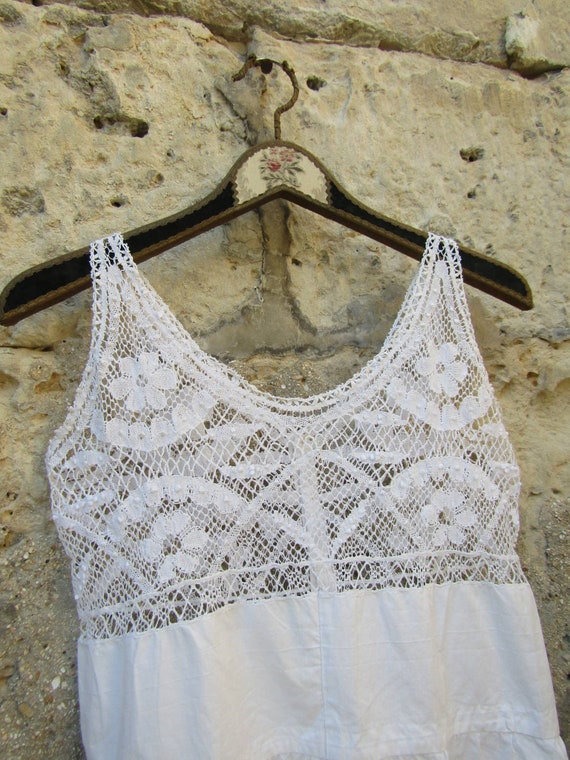 Antique French linen dress with cotton bobbin lace - image 10