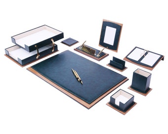 Spica Lux Leder Schreibtisch Set Grün 11 Accessoires | Personalisiertes Schreibtisch set | Bestes Geschenk für alle | Personalisiertes Geschenk | Kostenloser Versand