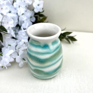 Mini Mommy Pot Vase – Handmade Pottery Bud Vase for Kids Flowers | Small Ceramic Flower Vase | Mother’s Day Gift for Mom or Mom to Be