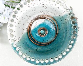 Handmade Stoneware Pottery Jewelry Bowl with Coastal Vibe, Smart Earring & Jewelry Organization, Beach Inspired Functional Gift Idea