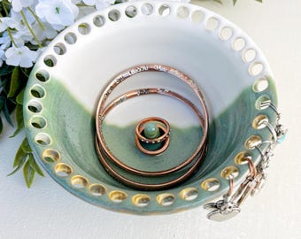 Earring Holder Bowl – Handmade Pottery Jewelry Organizer Dish for Dangle Earrings | Gift for Her