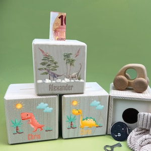 Children&#39;s money box with a wooden metal lock, astronaut piggy bank, personalized money box, money box for boys and girls, children&#39;s money box gift idea