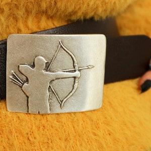 Archer Belt Buckle: Antique Silver Zamak, Fits 40mm Belt
