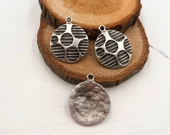 Antique Silver Round Charms: Ethnic Medallion Pendants (29mm)