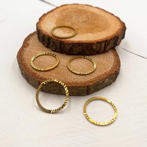 Circle Ring Links, Round Hoop Connector, Round Charms, Textured Circle, Closed Ring, Antique Bronze Bangle, Link Charm Pendant, ZU237 AB