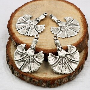 Breloques fleur de pissenlit en argent : grand pendentif en zamak (10 pièces)