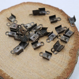 Clip Tip Fold Crimp Beads, Fold Over Crimp Head Clasps, Antique Bronze Leather Clasp, Leather Loop Finding, Cord End Tips, 50 Pcs, ZU1166 AB