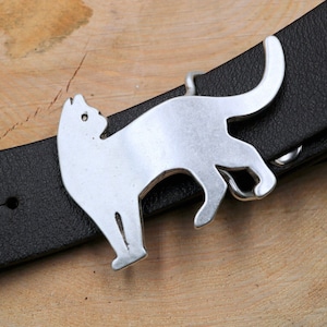 ベルト バックル スチールの牙動物のベルト バックルサーベル