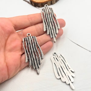 Sea Life Charms, Handmade Coral Charms, Sea Creature Charms, Natural Coral Pendants for Jewelry Making, Perfect for Bracelets, ZU560