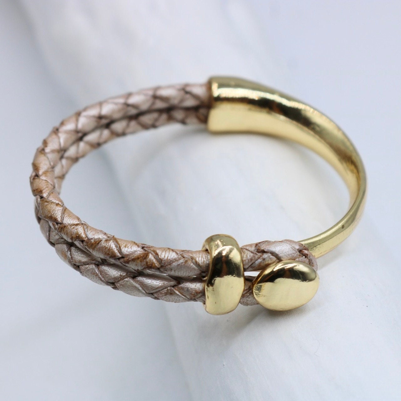 Light Gold Tone Plated Cuff Clasps, Round Leather Clasps