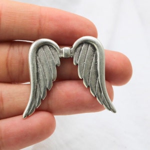 Antique Silver Angel Wing Charms: DIY Jewelry Accessory (5 Pieces)