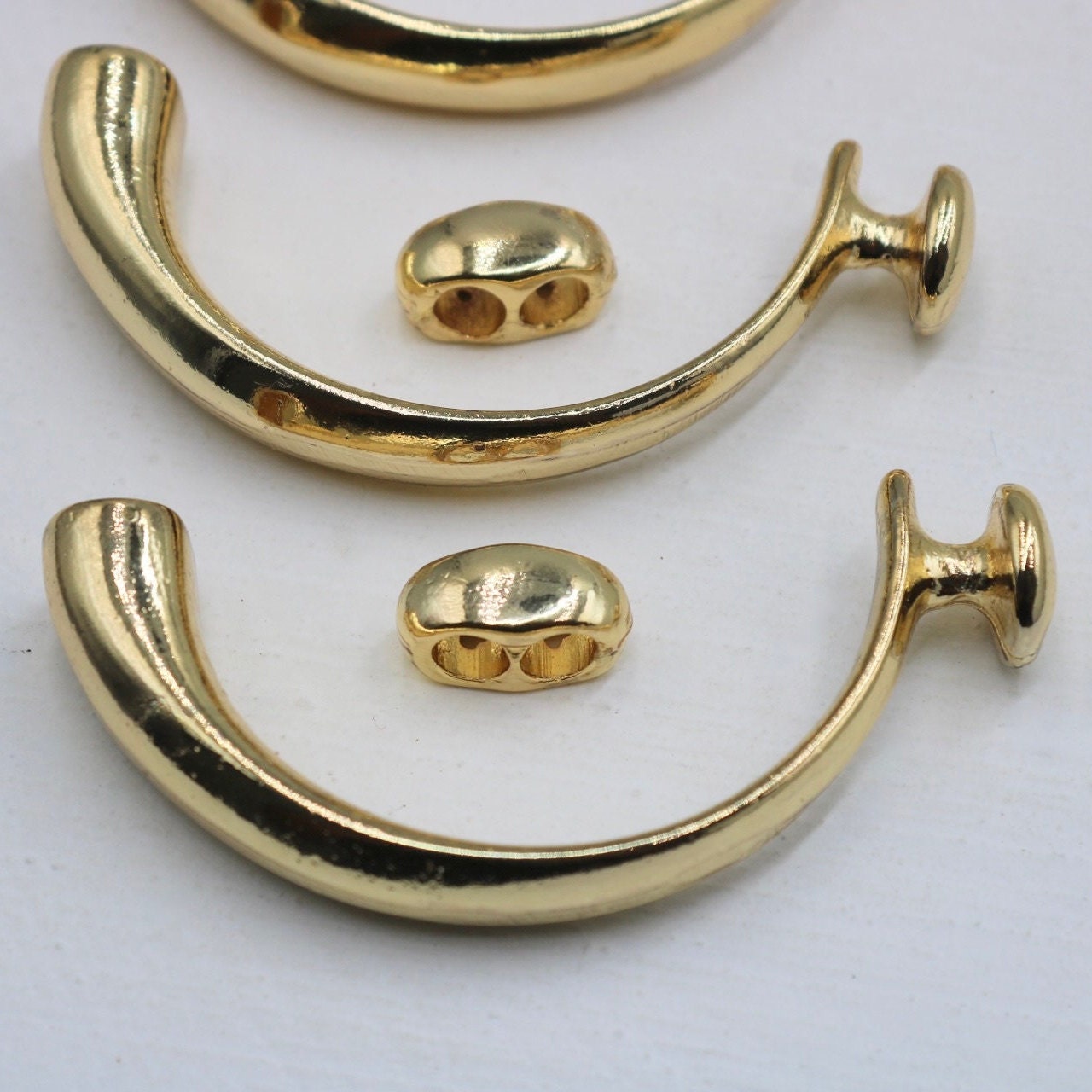 Light Gold Tone Plated Cuff Clasps, Round Leather Clasps