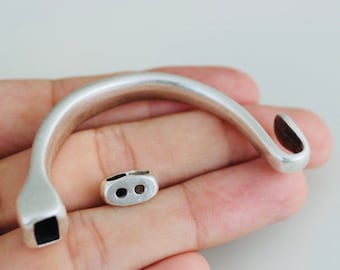 Lederhalskette Mit Sterlingsilber-Verschluss – Geflochten, Verschiedene Farben, Elegant Und Robust Lederhalskette Mit Sterlingsilber-Verschluss – Geflochten, Verschiedene Farben, Elegant Und Robust