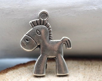 Antique Silver Galloping Horse Charm Pendants: Zamak Animal Jewelry Supplies (10 Pcs, 24mm)