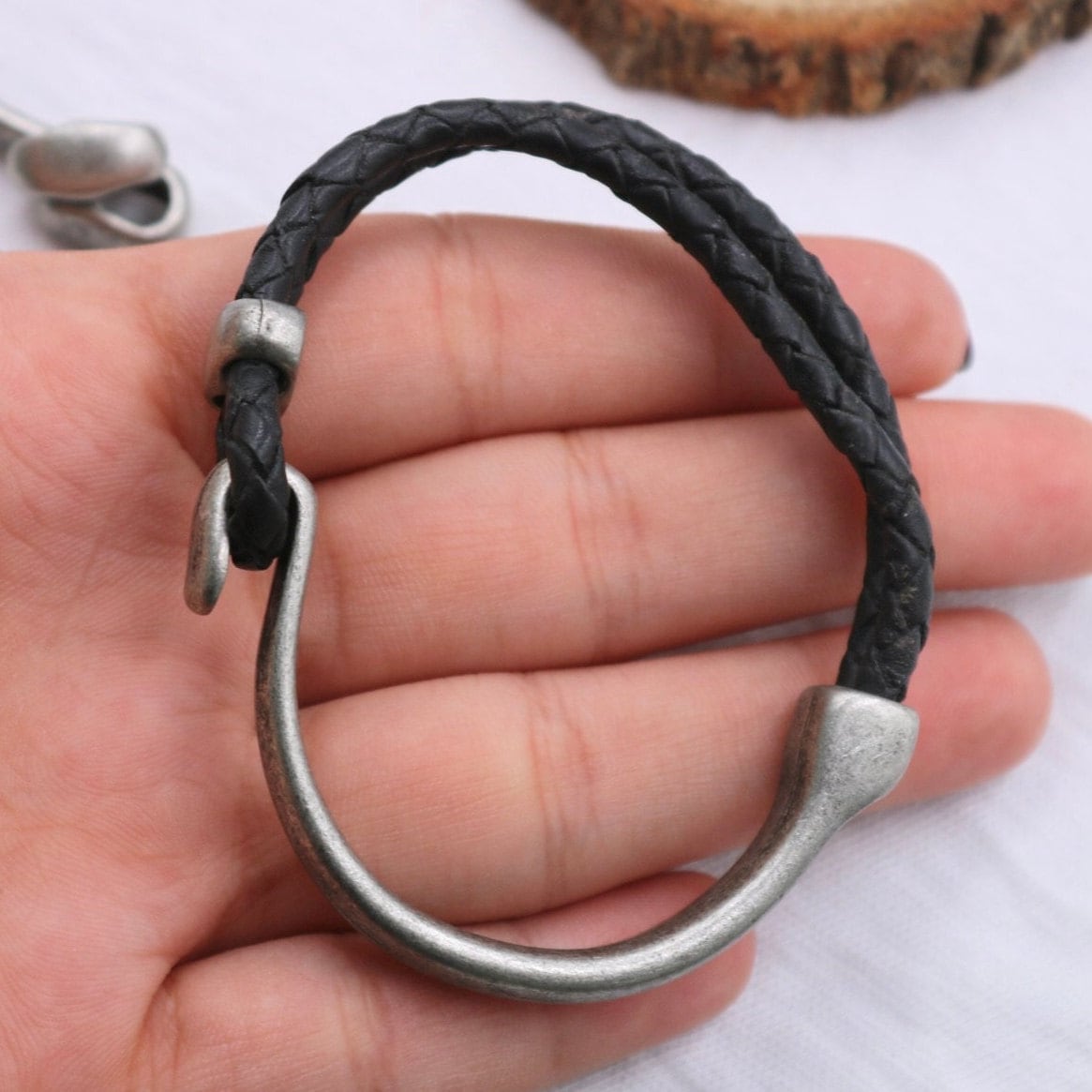 1 Stainless Steel Magnetic Clasp for 4 Mm Leather and Cord, Bracelet and Necklace  Clasp, Bracelet Clasps, Leather Bracelet Making, ZM1159 