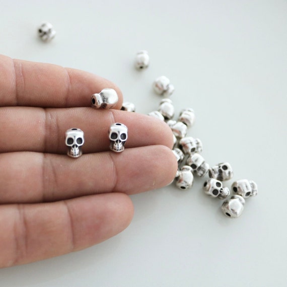 Antique Silver Skull Beads: Punk Rock Jewelry Charms (10 pcs, 10x7.5mm)