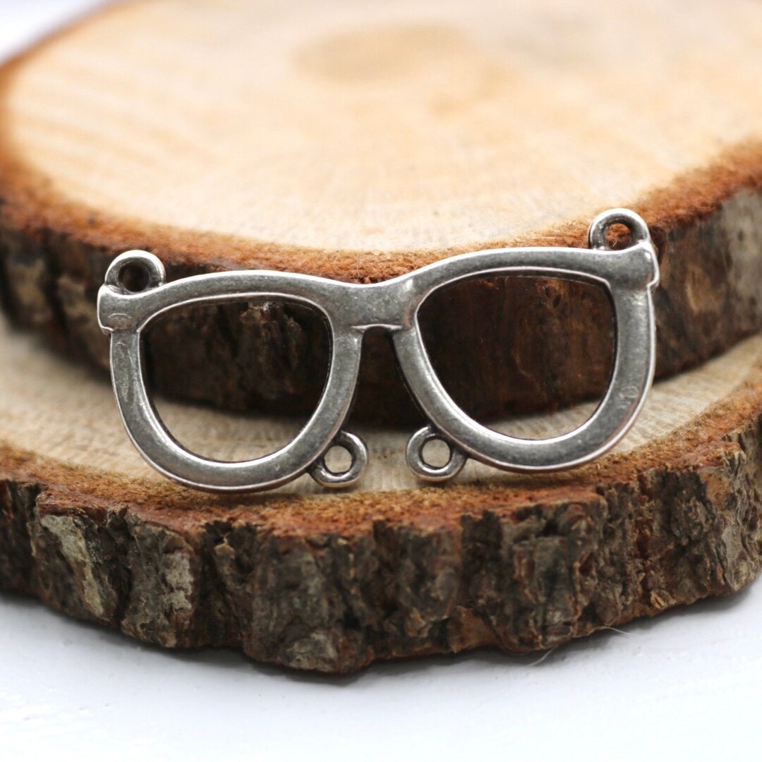 Sun Glasses Charms Connector, Dainty Eyeglass Charm for Necklace, Antique Silver Tone Charm