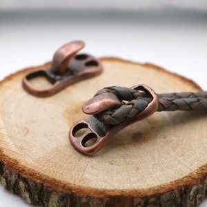 Antique Copper Hook Clasp (4mm Hole) - Leather Cord Bracelet Connector - 5pcs
