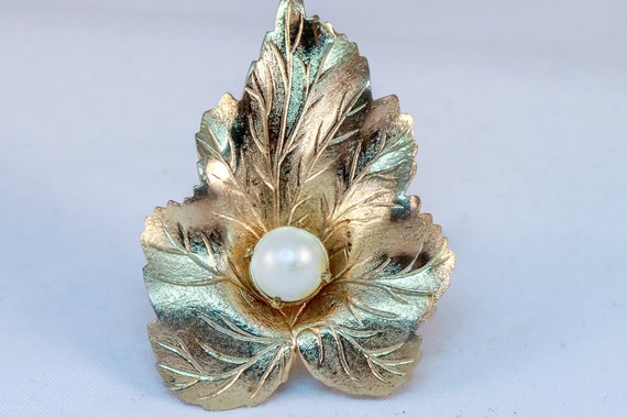 Vintage Sarah Coventry Signed Goldtone Leaf with … - image 1