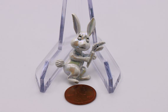 Vintage Small White Bunny Rabbit with Carrot Broo… - image 2