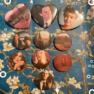 Twin Peaks Heart and Circle Button Set