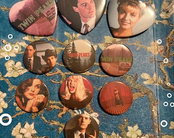 Twin Peaks Heart and Circle Button Set