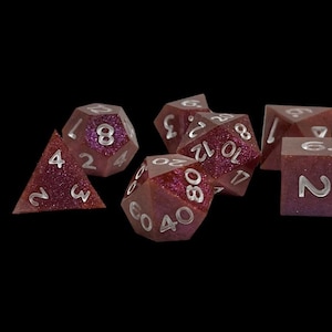 Fuchsia color change dice