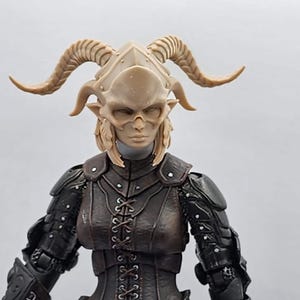 Morvaine gravewhisper - female necromancer head  - Mythic Legions 2.0