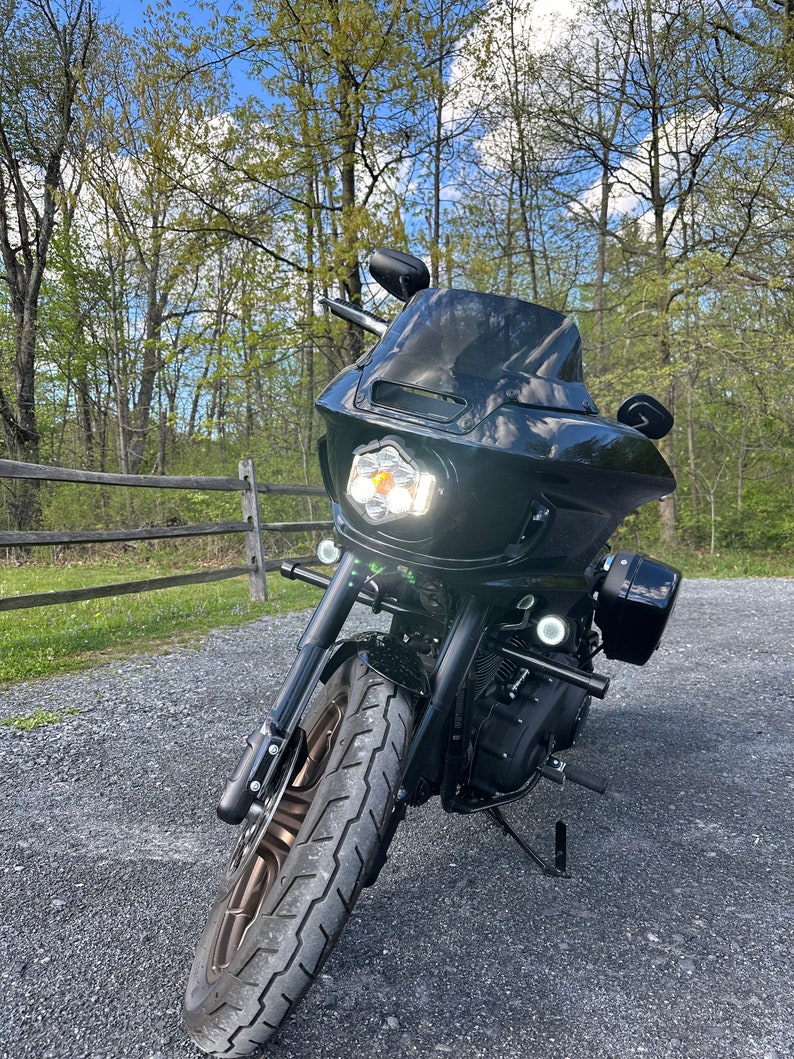 Low Rider ST Roadshock Edge 6 LED Headlight Bracket