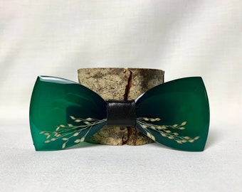 Flowers bow tie, man’s bow tie, unique bow tie, unusual bow tie, unusual gift for man, gentleman gift, groomsmen gift, green bow tie