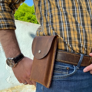 Étui pour téléphone en cuir gravé au laser pour ceinture, étui pour téléphone portable fait main, étui ceinture en cuir pour iphone 14, pochette pour téléphone intelligent, étui ultra s22