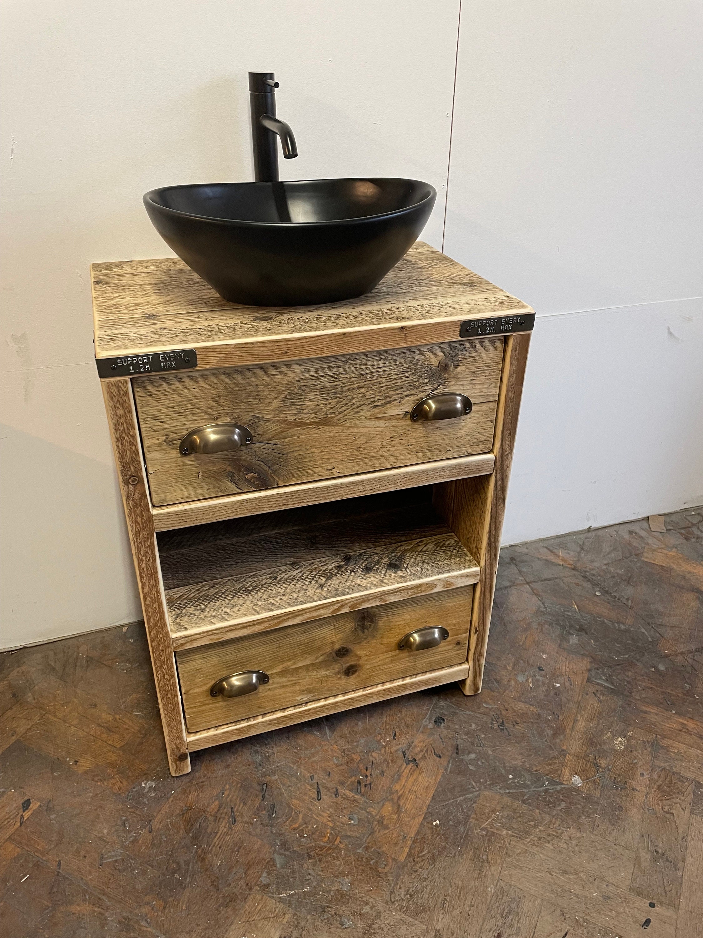 Mueble de baño rústico de madera recuperada WALLINGTON -  España