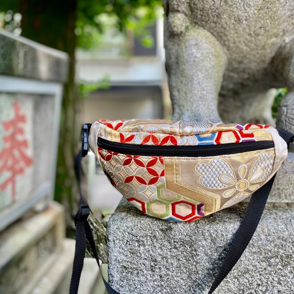Vintage Deadstock Japanese Kimono Obi Classic Fanny Pack / Shoulder Bag (Golden Geometric Pattern)
