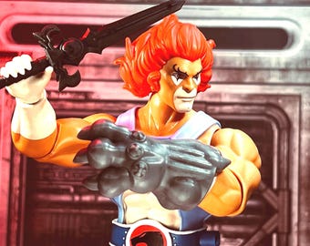Mega CustomX Thunder Lion Claw Shield e Short Sword MOTU Origins Scale Toy Accessories (stampa su richiesta, non finito, corpo della figura NON incluso)