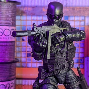 Accesorio de juguete a escala 1:12 (sin terminar, hecho a pedido) para subfusil de doble cargador con silenciador UMP-45