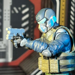 Pistolet Peacemaker P-2 à l'échelle 1:12 (non fini, fabriqué sur commande)