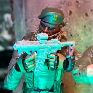 Accesorio de juguete a escala 1:12 (sin terminar, hecho a pedido) para rifle de asalto Commando SBR con 2 miras